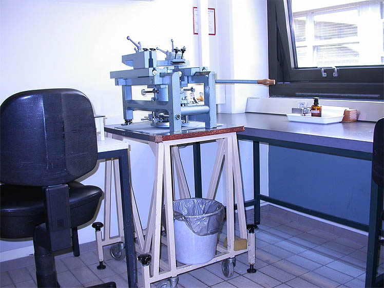 W&uuml;rzburg                         Neurobiologisches Labor
Tetrander