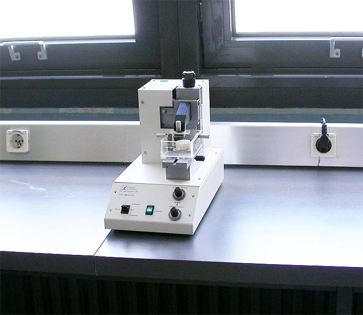 W&uuml;rzburg                        Neurobiologisches Labor               Vibratom